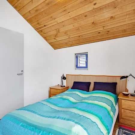 Charming Split-level On Scenic Helgenaes Hébergement de vacances *