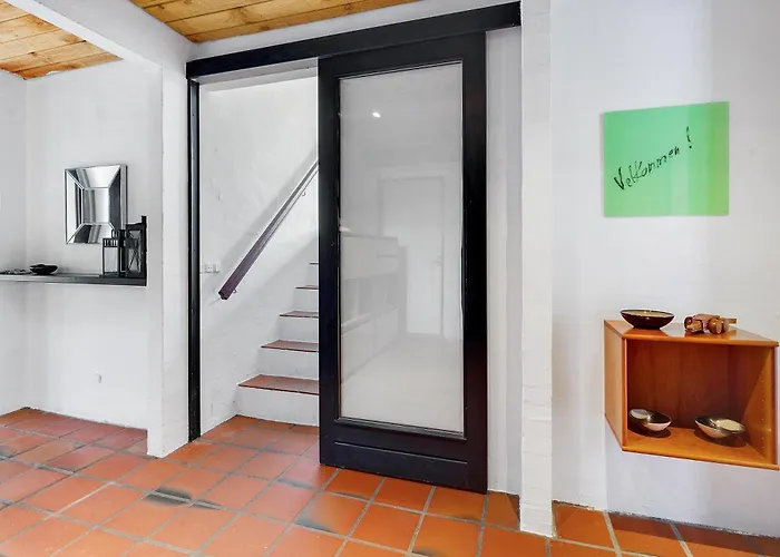 Cozy House On Helgenæs *