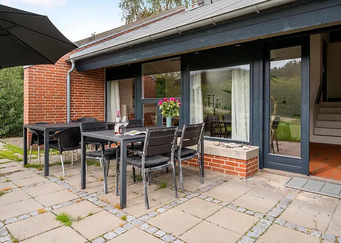 Cozy House On Helgenæs * Knebel