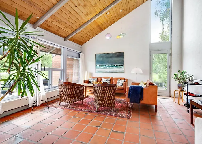 Cozy House On Helgenæs Knebel